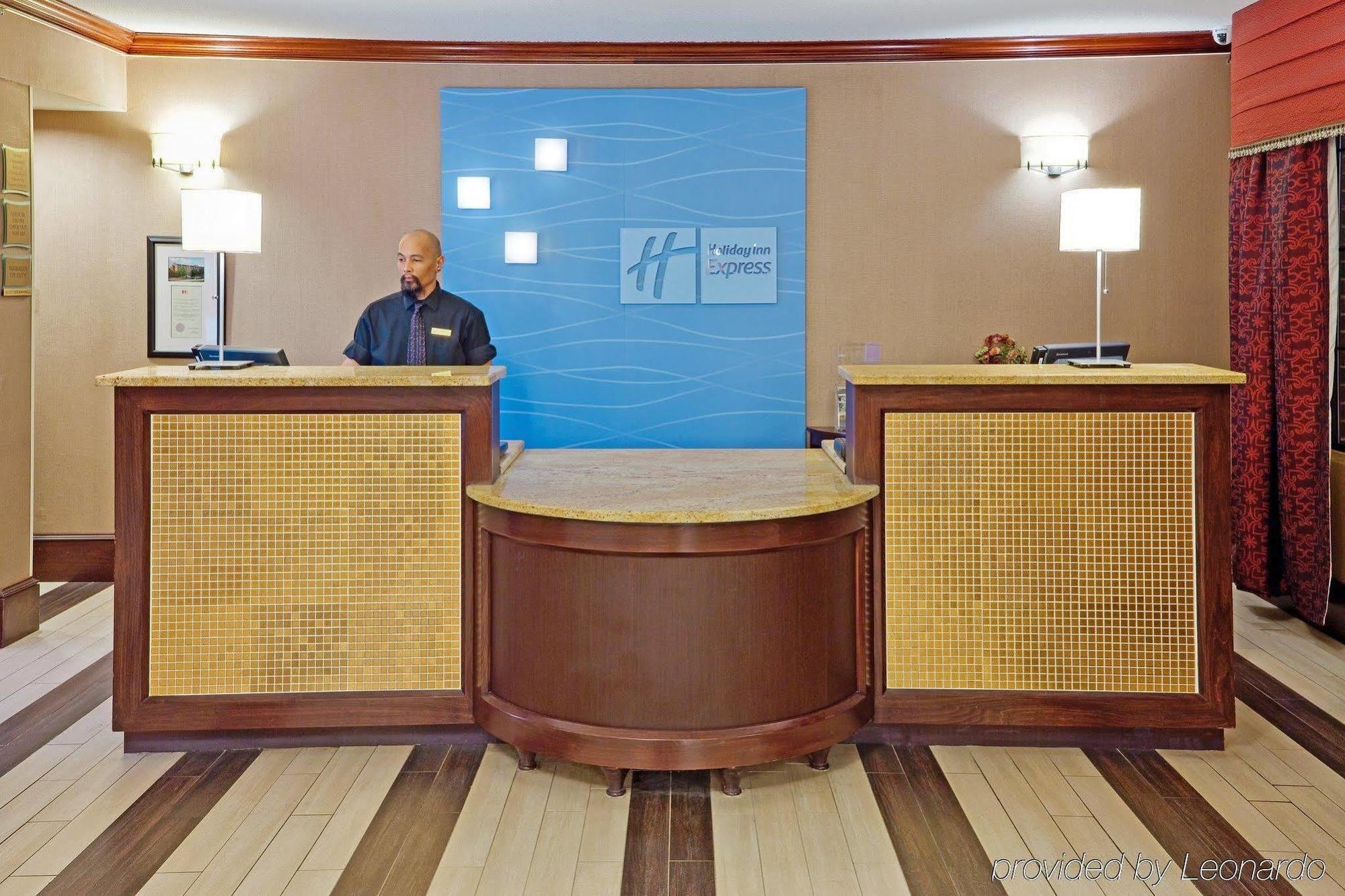 Holiday Inn Express Harrisburg East By Ihg Exterior foto
